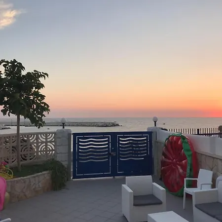 Pietra Di Luna A...mare דירה